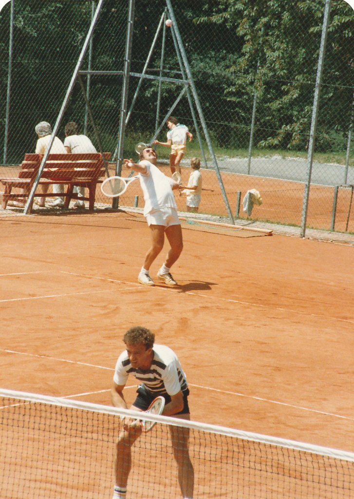 tennis85-90-0007.jpg